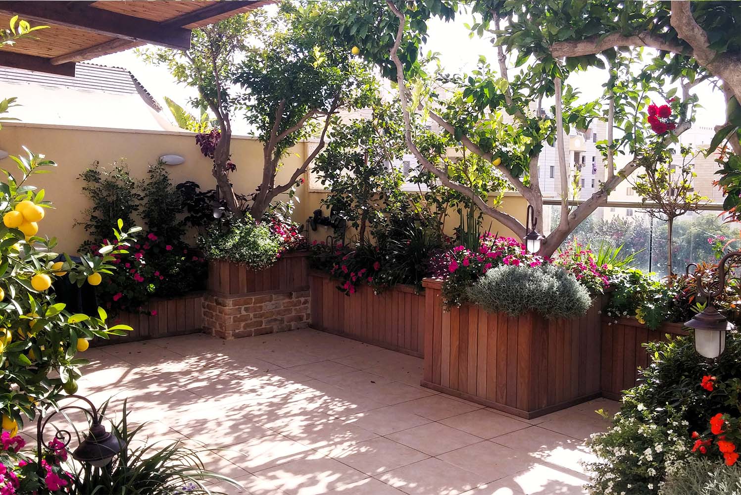 עיצוב מרפסות סוליגו - עיצוב מרפסת סטייל טבעי מרפסת בהתאמה אישית